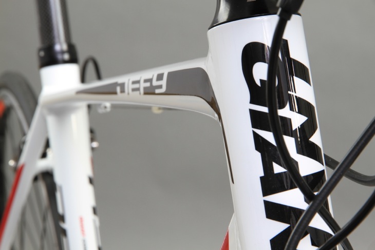DEFY 1 ジャイアントロードラインのベースを成す、ロングライド